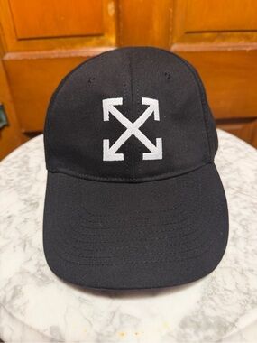 AUTHENTIC! LIKE NEW! Off White White Drill Bookish Baseball Cap